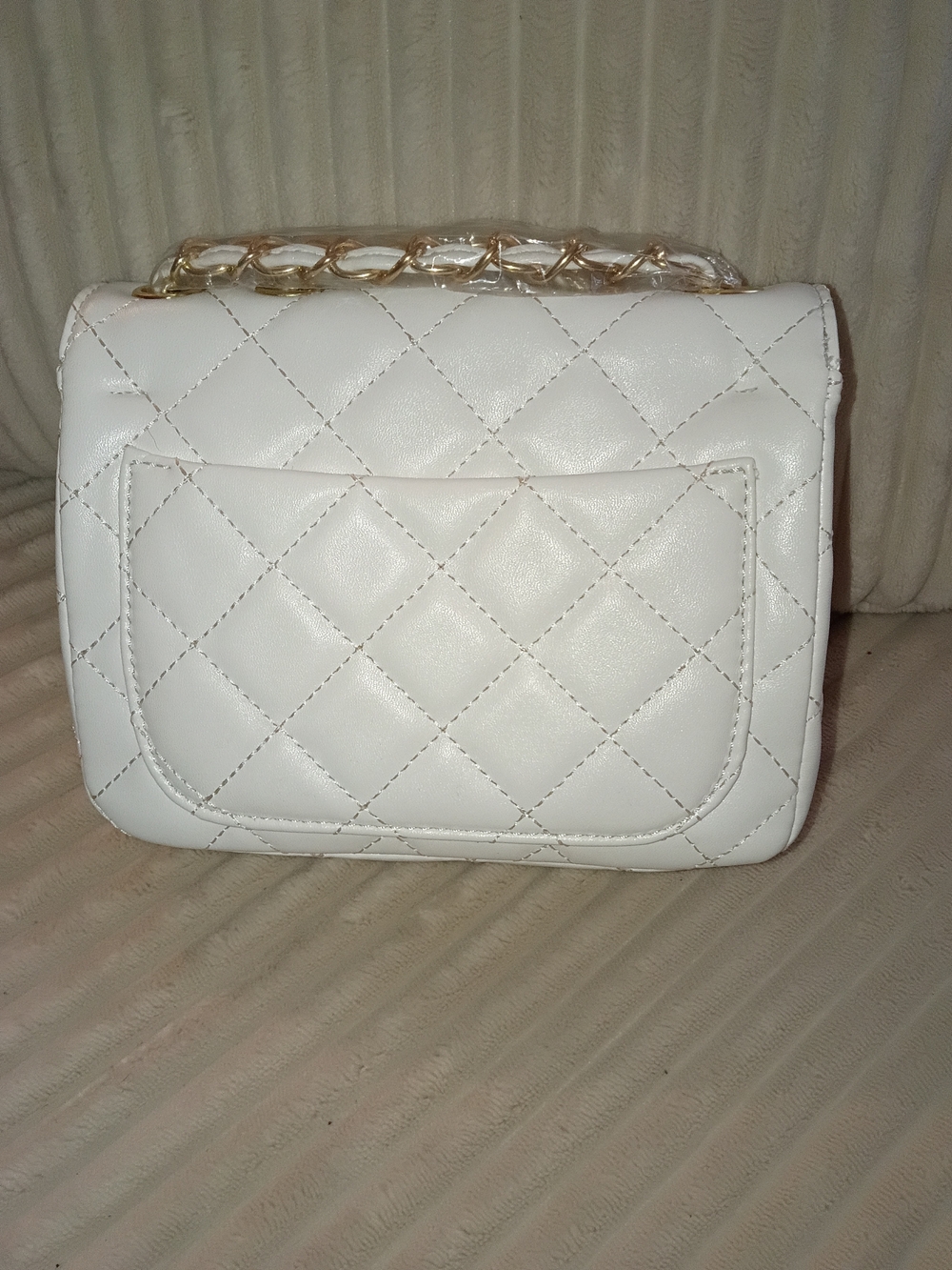 Quilted Chain Shoulder Bag - White